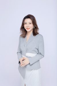 柳霞 高级纹绣师