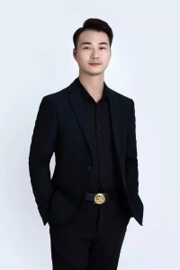 阿龙 市场部院长